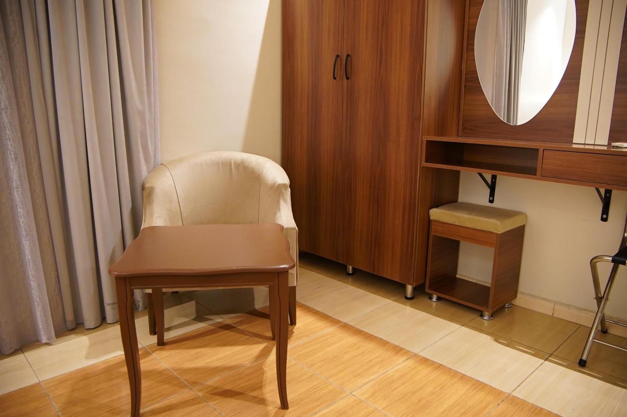 Dosh Hotel マディーナ エクステリア 写真