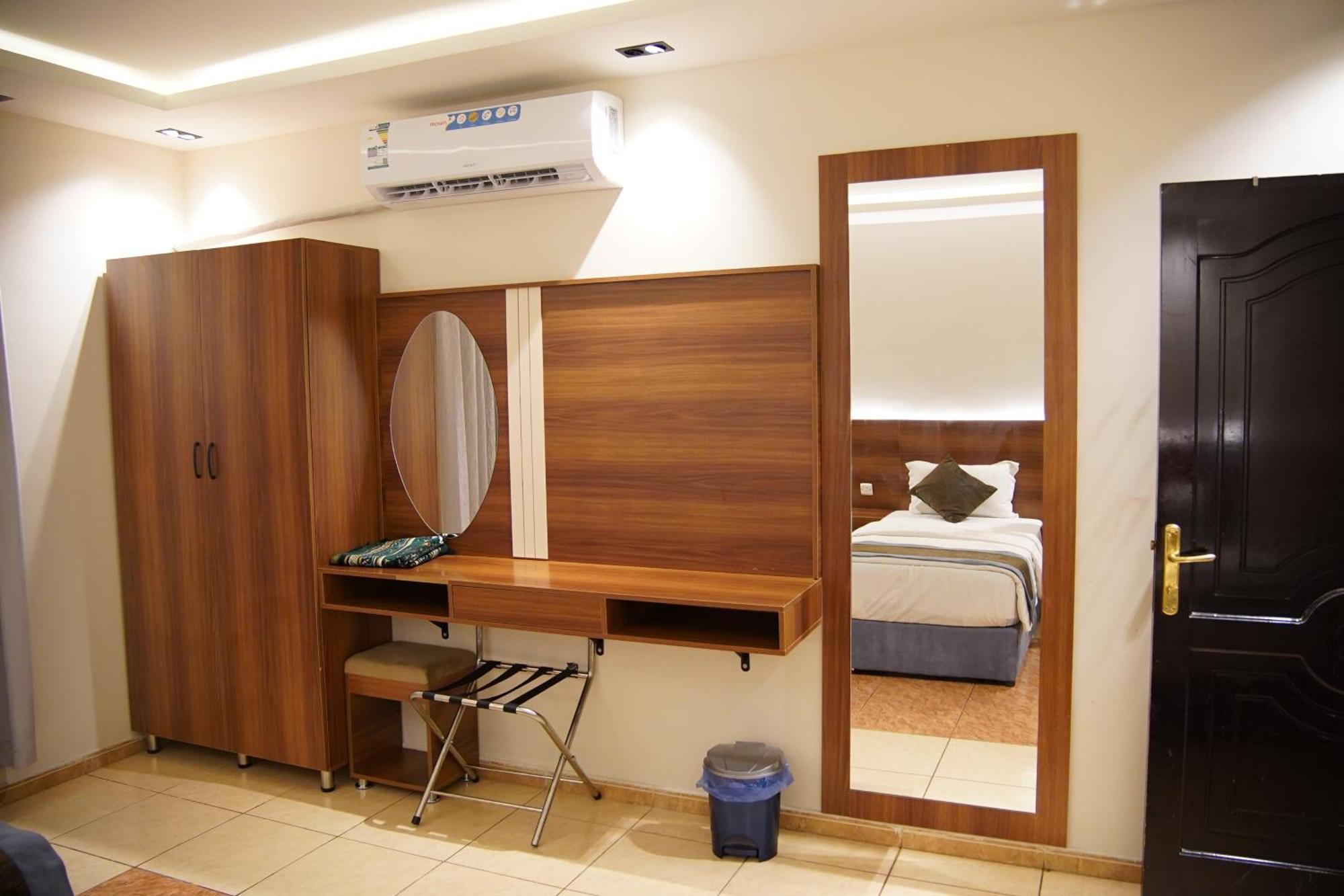 Dosh Hotel マディーナ エクステリア 写真