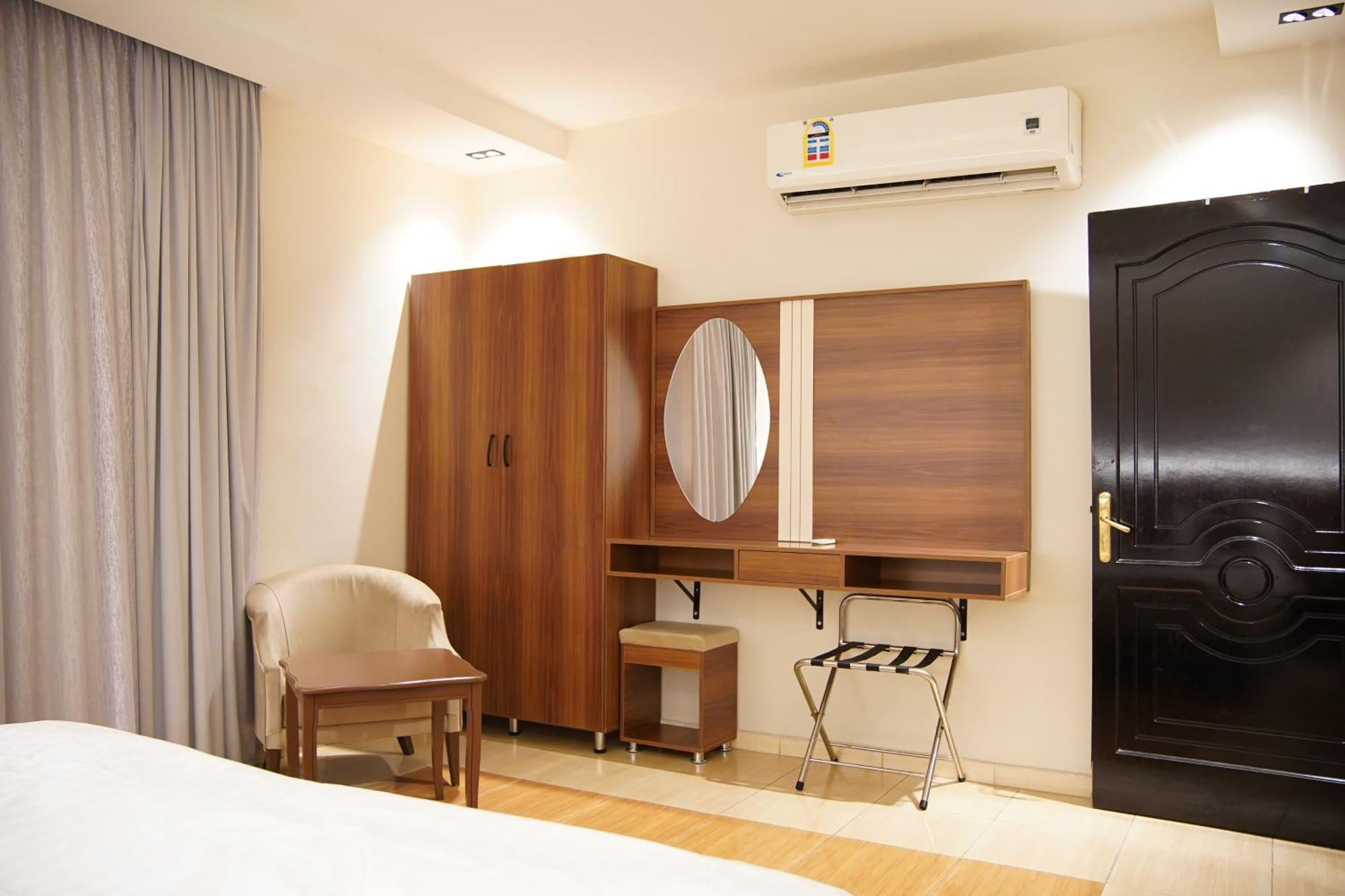 Dosh Hotel マディーナ エクステリア 写真